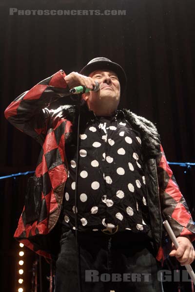 JELLO BIAFRA AND THE GUANTANAMO SCHOOL OF MEDECINE - 2014-04-23 - PARIS - CentQuatre - Salle 400 - 